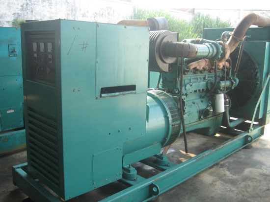 元阳租赁发电机- 发电机碳刷磨损的原因是什么