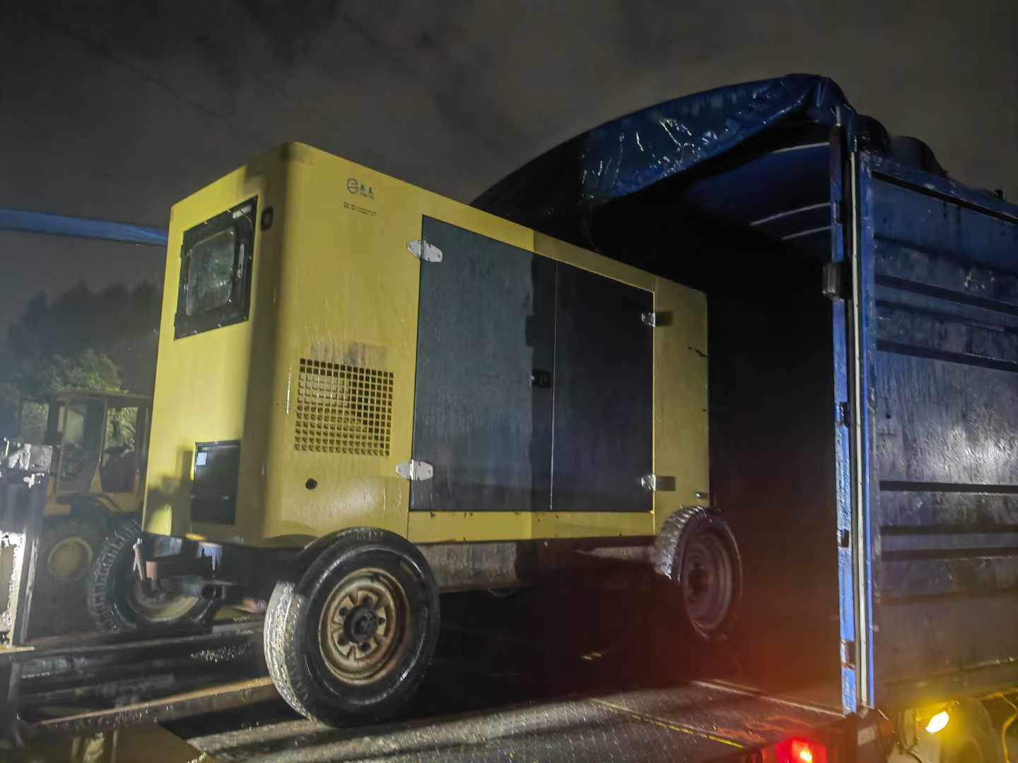 元阳如何根据负载特性选择合适的柴油发电机？