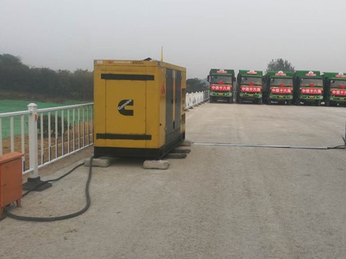 元阳电力系统的稳定性和设备兼容性如何影响发电机组的频率规格？