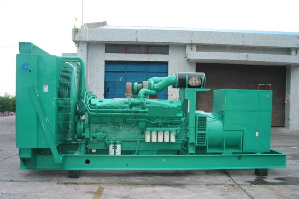 元阳工厂发电机应急发电时如何更准确地检查发电机状态？