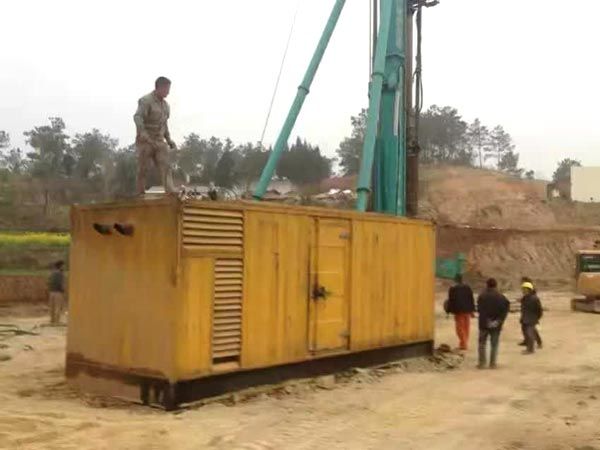 元阳如何判断水冷式机油散热器密封件是否需要更换？